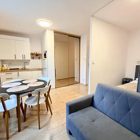 Ohmyhome - Hala Mirowska דירה *