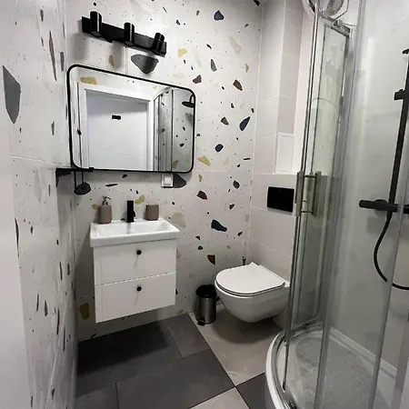 Ohmyhome - Hala Mirowska Apartamento