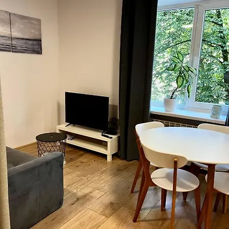 Ohmyhome - Hala Mirowska وارسو