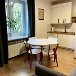 Apartman Ohmyhome - Hala Mirowska